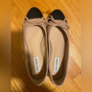 Steve Madden Ellison Natural size 9, great condition.